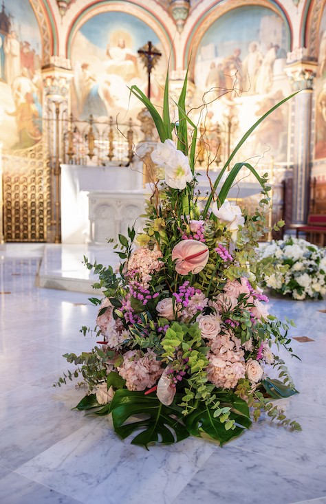 Coussins Coniques de Fleurs pour les Obsèques à Paris 7e Arrondissement - Fleurs d'Auteuil