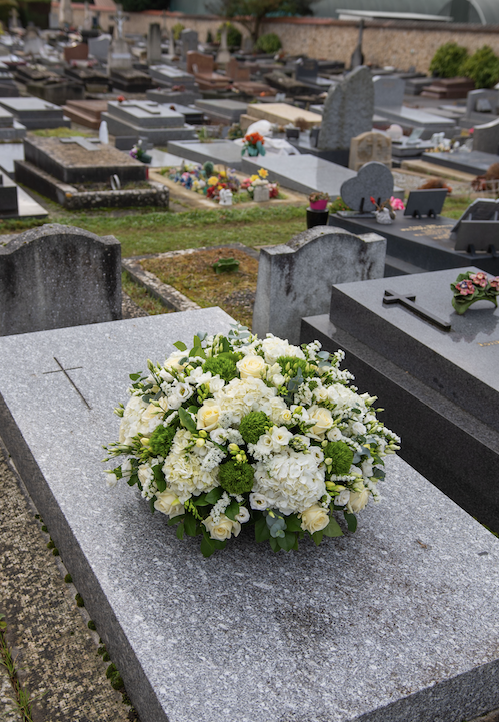 Coussins Ronds de Fleurs pour les Obsèques à Boulogne-Billancourt - Fleurs d'Auteuil