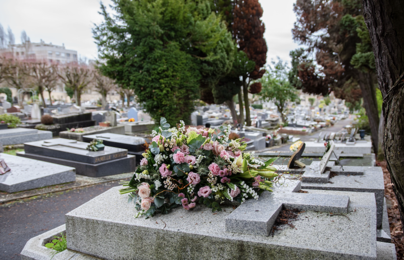 Gerbes Piquées pour les Obsèques à Paris 12e Arrondissement - Fleurs d'Auteuil