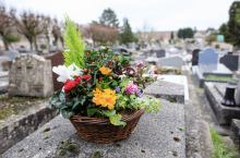 Notre zone d'activité pour ce service Coût d'une gerbe de fleurs avec ruban personnalisé 
