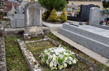 Notre zone d'activité pour ce service Fleurir une tombe avec un bouquet de chrysanthèmes 