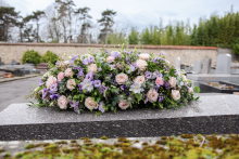 Notre zone d'activité pour ce service Livraison rapide de bouquets de roses blanches pour un enterrement 